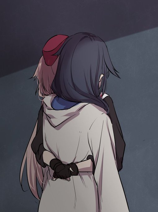 #少女前線 
"少し元気になった?"
"もう少し。"
"はい。" 