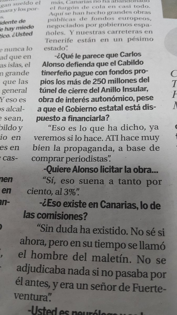 FernandoSabateB's tweet photo. Es bueno que el @pptenerife  le pierda el miedo a @coalicion . Les ha costado 30 años hablar del 3% y del hombre del maletín... https://t.co/U8E1fFfw1n