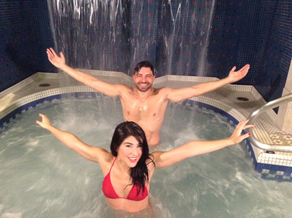 Spa day at <a href="/FairmontSprings/">Fairmont Banff Springs</a> shooting for @AZMundoTV @AZCorazonTV @AZClicTV @AzCinemaTV #banffsprings #PasedeAbordar #Siemprejuntos