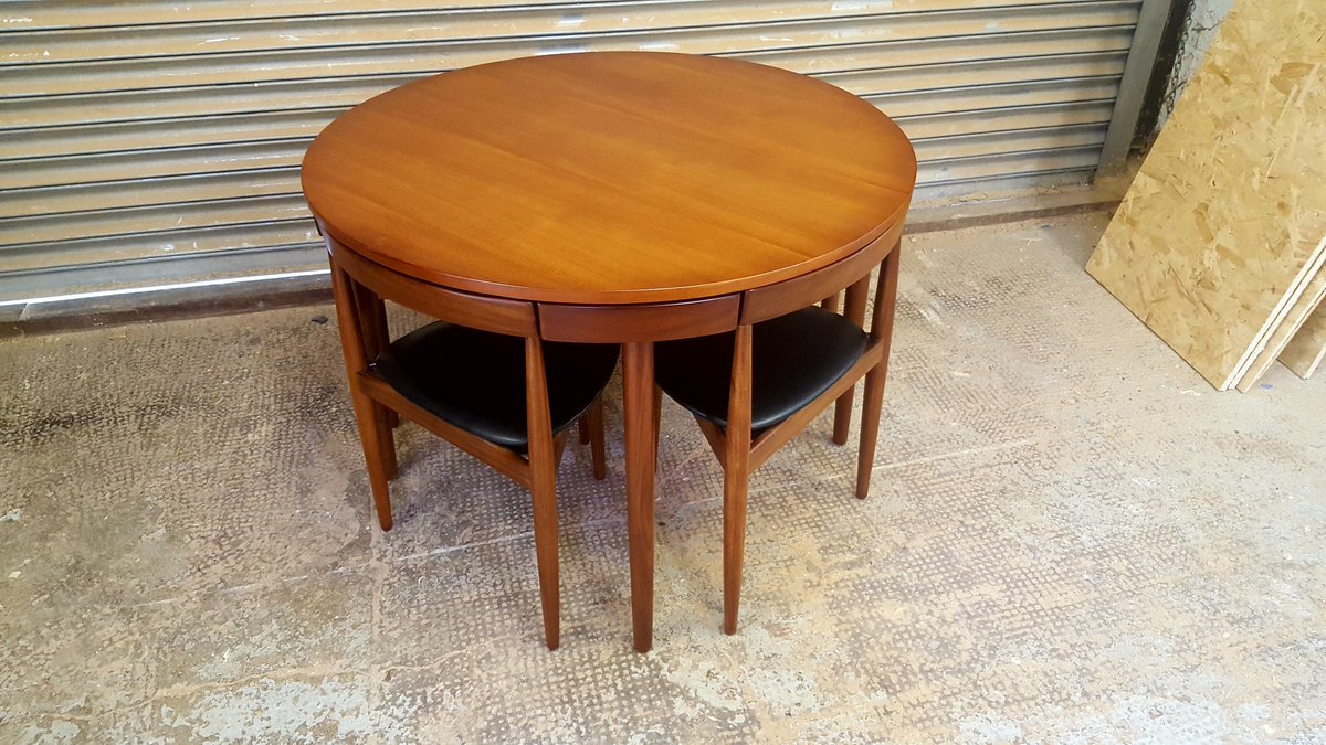 Docfurniture's tweet photo. Teak table &amp; chairs restored, Hans Olsen, Frem Røjle 
#hansolsen #fremrøjle #teak #teakfurniture #teaktable #gplan #retro #repolished #upcycledhour #sheffield #sheffieldissuper #thefurnituredoctor #frenchpolish #restorationweekend https://t.co/TIgst6RewX