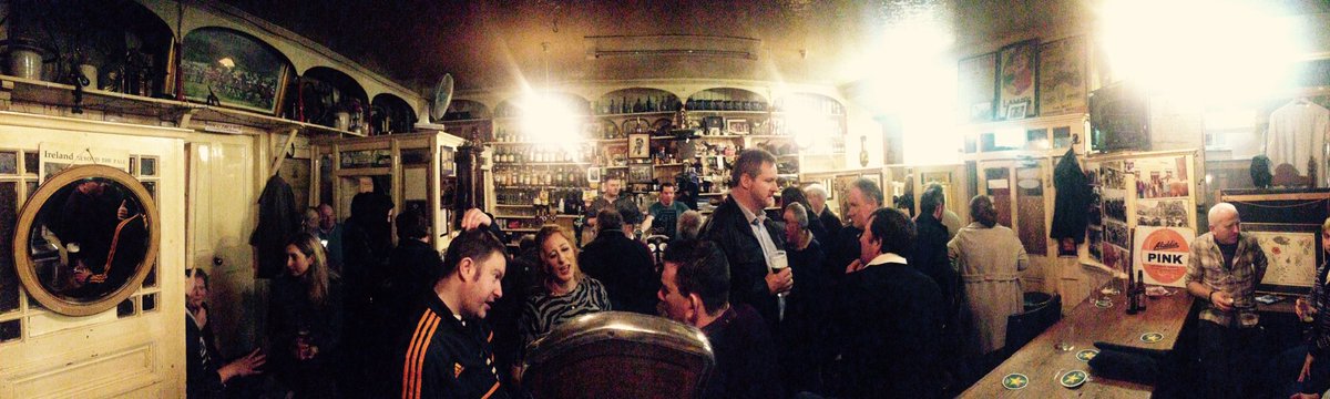 tombotdotcom's tweet photo. J. Currans - Best little #pub in #dingle https://t.co/uCB4PQUczn