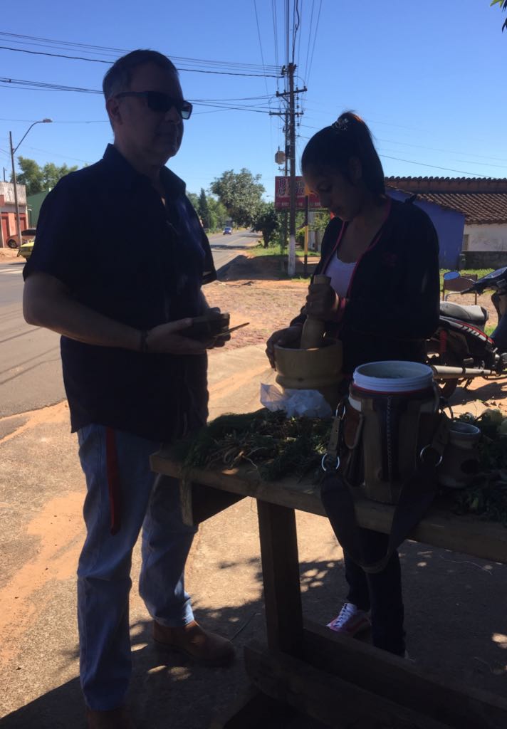 FSilvaFacetti's tweet photo. Preparando el #TererePANTANO en el puesto de #KarinaALEGRE que también vota #Lista7 #dePUNTAaPUNTA. #SanIgnacio #Misiones #CapurroDIPUTADO https://t.co/rR0rdYNBpK