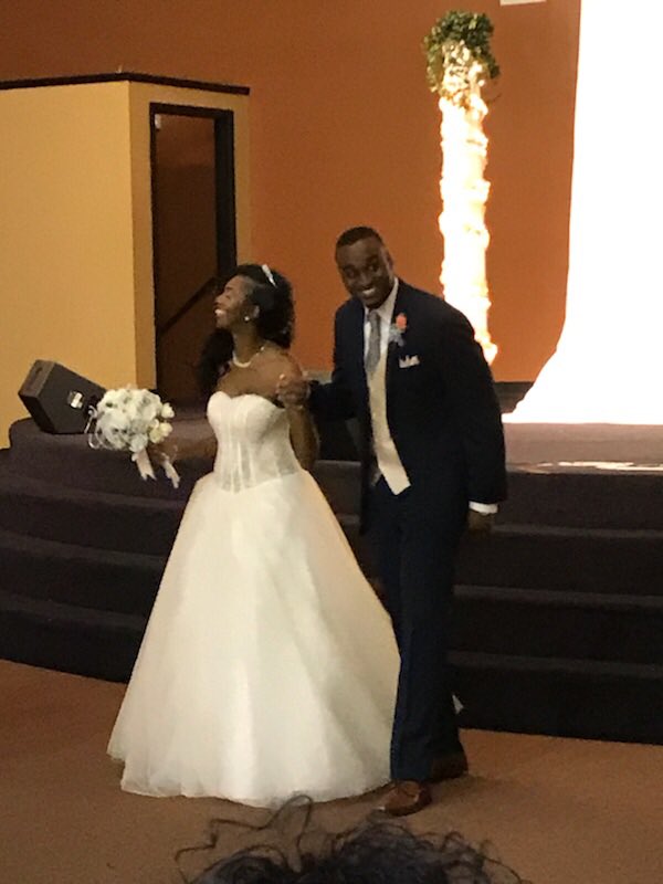 kaybeyoutiful's tweet photo. Yesterday was nothing short of amazing! I’s married now!!!!!! #MeetTheWalkers 😌❤️ @Arkansas_eskimo https://t.co/BbUAhogdMY