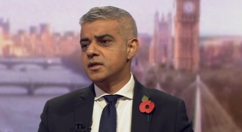 MirrorPolitics's tweet image. Khan: 'Boris Johnson has got to go. If May was a strong PM she would have sacked him a long time ago" #Marr