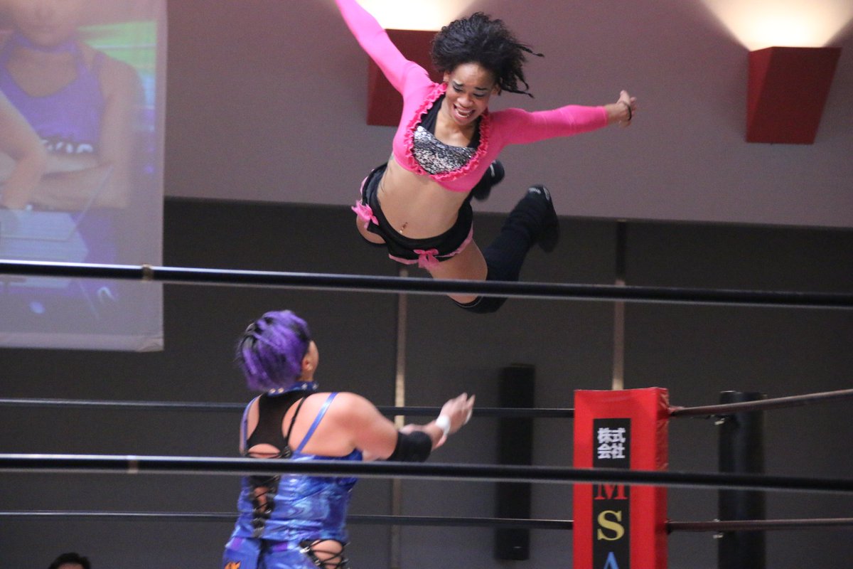 ohunn's tweet photo. #Marvelous #プロレス
11/12(日)晴海大会
第3試合
ロサ・ネグラ&桃野美桜×
vs
KAORU&浜田文子○ https://t.co/4jwUjror4q