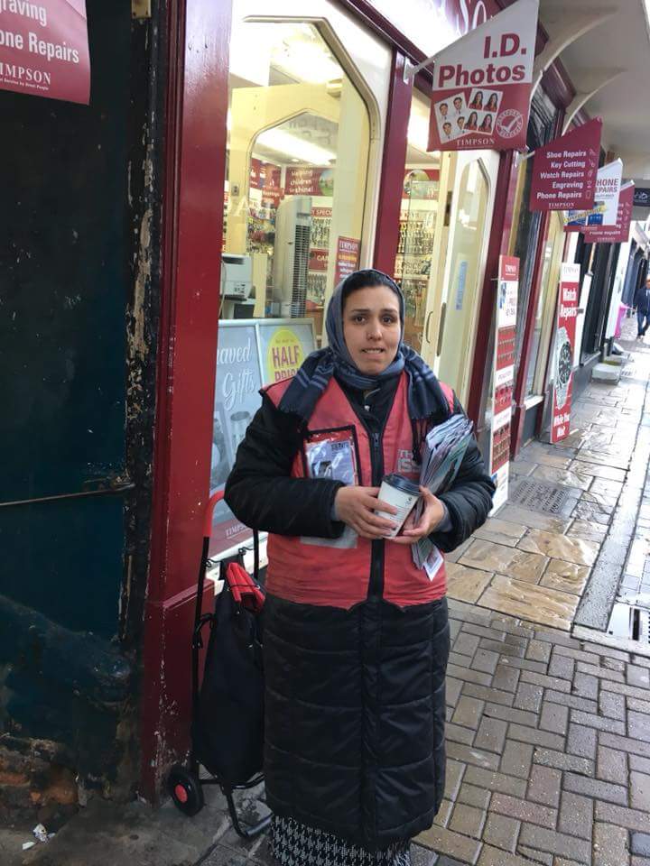 FJ618's tweet photo. From FACEBOOK R/Tweet please!😠

Caught this lowlife scum in Colchester telling some young army cadets, all army are pigs &amp; they need to move away from her! Told me to kiss her arse when I took this. Please share. "The big issue" needs to see who they are funding! Fucking fuming. https://t.co/iKSPTmKC9V