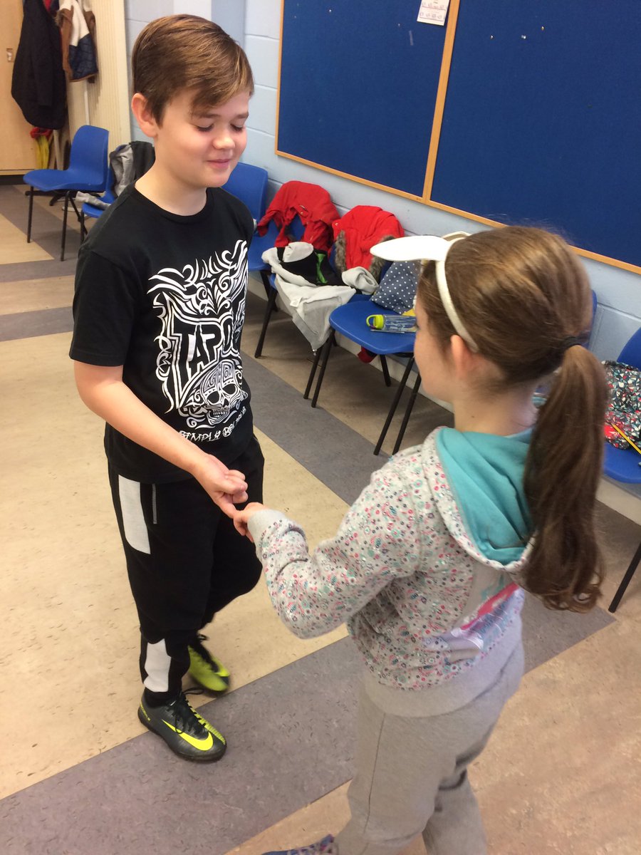 P2_3langlees's tweet image. On Monday we took eachother on trust walks #developingtrust