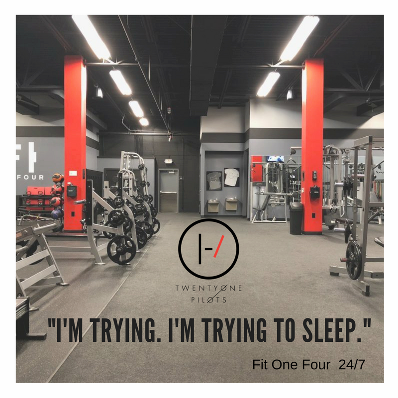 fitonefour's tweet photo. Sunday. 4 am. 🕓 Yea, we're open. 
#fitonefour #t0p #gunsoutbeforethesunsout 💪 https://t.co/suDqIMoAEk