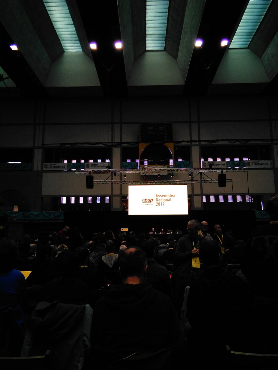 SEPC_UBRaval's tweet photo. La @cupnacional i l'Esquerra Independentista reafirmem l'assemblearisme avui a l'Assemblea Nacional Extraordinària 2017 #ANE2017 Construïm Unitat Popular https://t.co/nmfyPl2TnX