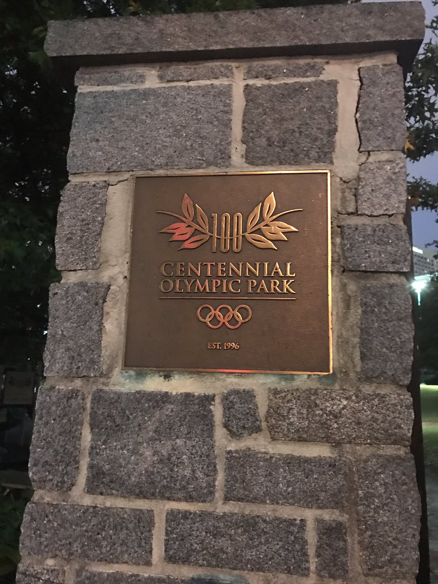 MsSingleton2018's tweet photo. I've been exploring Atlanta and participating in the #NCHC these last four days! So many educational opportunities for the classroom. https://t.co/GSzQw1Wnwf