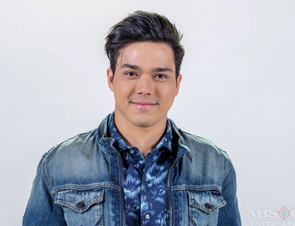 JuliElmoNians's tweet photo. Ang gwapo ni Elmo dito! 😍 https://t.co/FaoPf16PvC