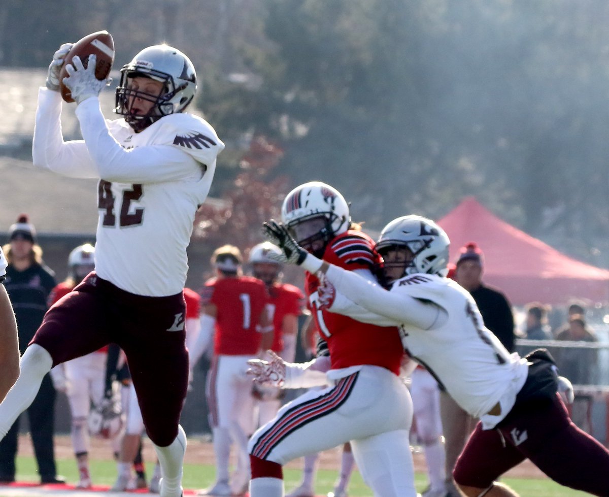 UWLAthletics's tweet photo. @UWLFB Luke Winnen is the first player in NCAA Division III history to return three interceptions for touchdowns in a season since 2009. https://t.co/pR146xxefW