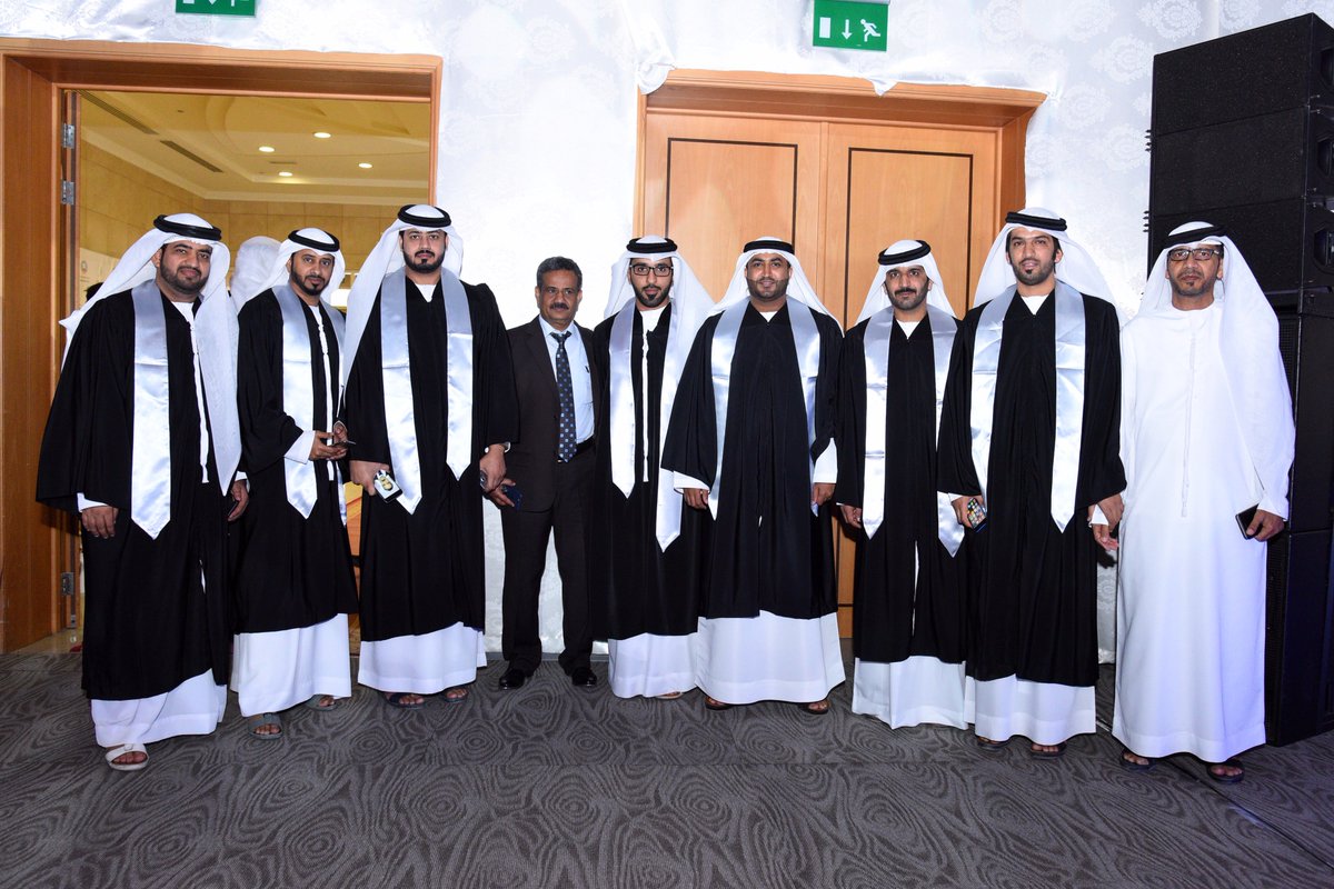 fujairahuni's tweet photo. #صباح_النجاح
#augrad2017
@AU_Fujairah https://t.co/PXMxqE5FjV