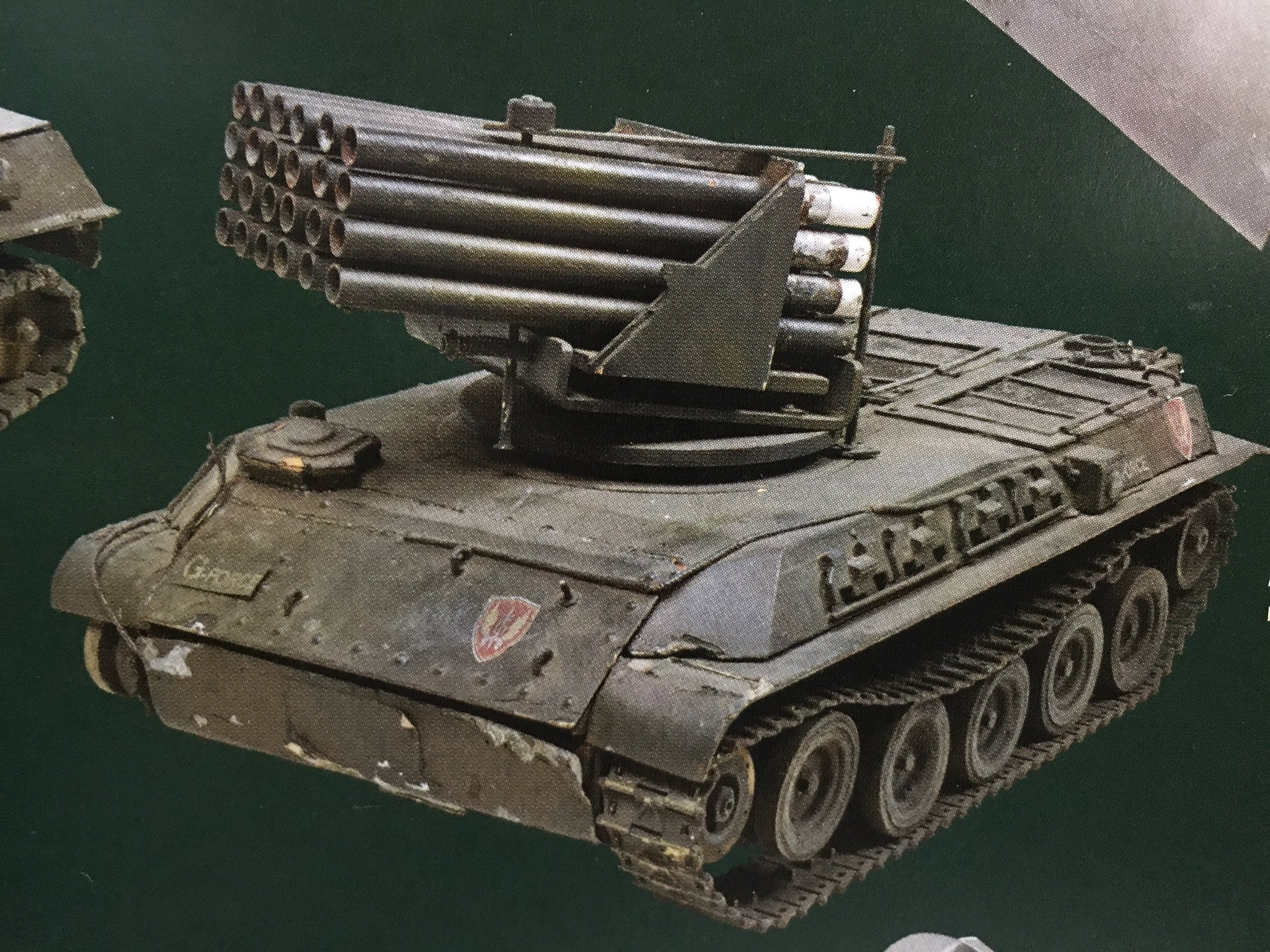 Yoshiyuki on X: @ddh147aizu ああ、そうだ…ポンポン砲の動画見ていて、特撮博物館の図録の戦車ベースのポンポン砲を思い出しました…出典はメカゴジラとありますが…75式は見つけたんですが、このタイプは…  t.comzPTXdGnE4  X