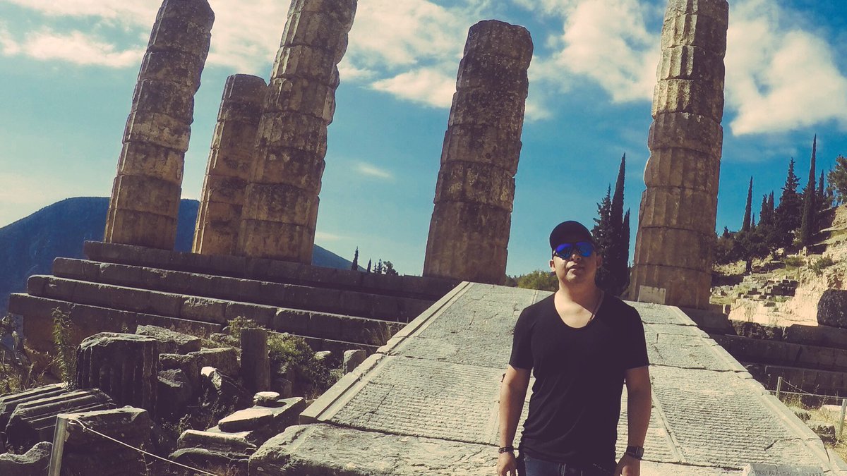 mrtunex's tweet photo. Las grandes cosas toman su tiempo❕seré paciente.. #TemploDeApolo #Delfos #Grecia https://t.co/afi78JOd7u