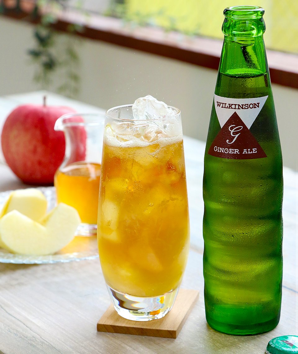 アサヒ飲料asahisoftdrinks アップルジンジャエール レシピの紹介 材料 ウィルキンソン ジンジャエール 1ml リンゴ 1 4個 はちみつ 適量 すりおろしたリンゴにはちみつを入れて ウィルキンソン ジンジャエール を注ぎかき混ぜれば完成 アサヒ飲料asahisoftdrinks アップルジンジャエール レシピの紹介 材料 ウィルキンソン ジンジャエール 1ml リンゴ 1 4個 はちみつ 適量 すりおろしたリンゴにはちみつを入れて ウィルキンソン ジンジャエール を注ぎかき混ぜれば完成