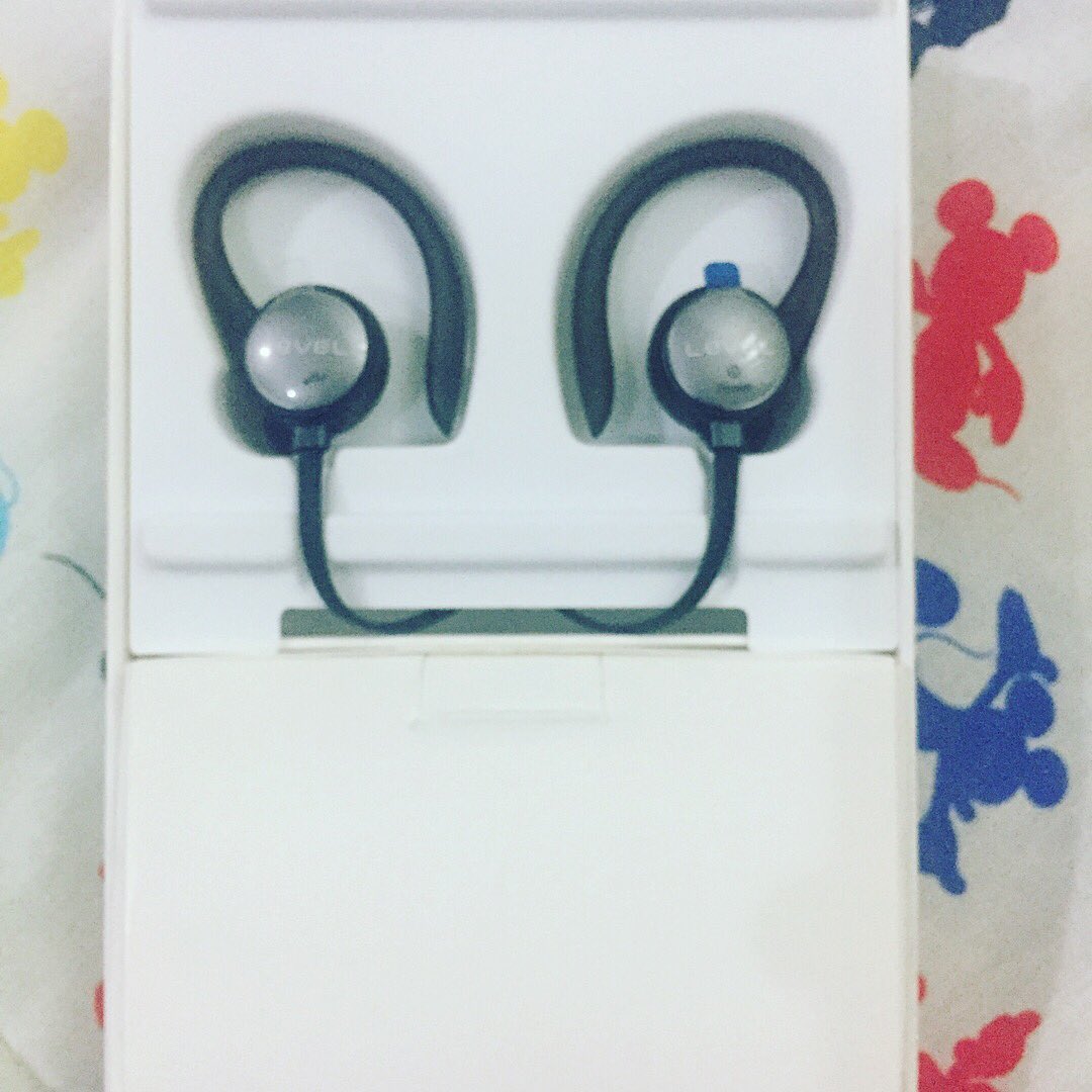 Jessicavalde019's tweet photo. Se venden Audífonos Samsung- Audífonos Samsung Level Active. 
Para que los estrenes y a muy buen precio. 
Interesados por Inbox https://t.co/G3kN487qCN