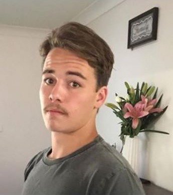 TysonCottrill's tweet photo. TONIGHT: 170-volunteers spend the weekend scouring bushland at Metford, searching for missing man, Zac Barnes @nbnnews #zacbarnes #missingperson https://t.co/VL6Z5jr0en