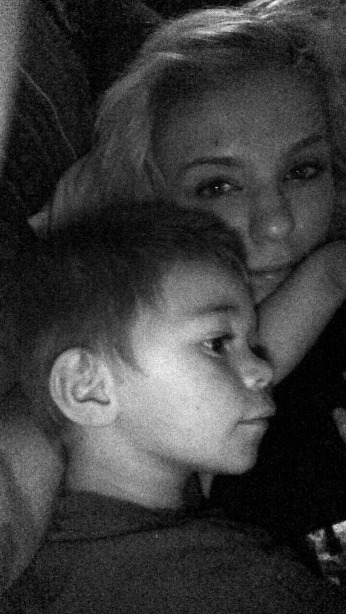 1SXLXM's tweet photo. I just love you more than anything and foreverrrrr ❤️ https://t.co/6fwXUrbscn