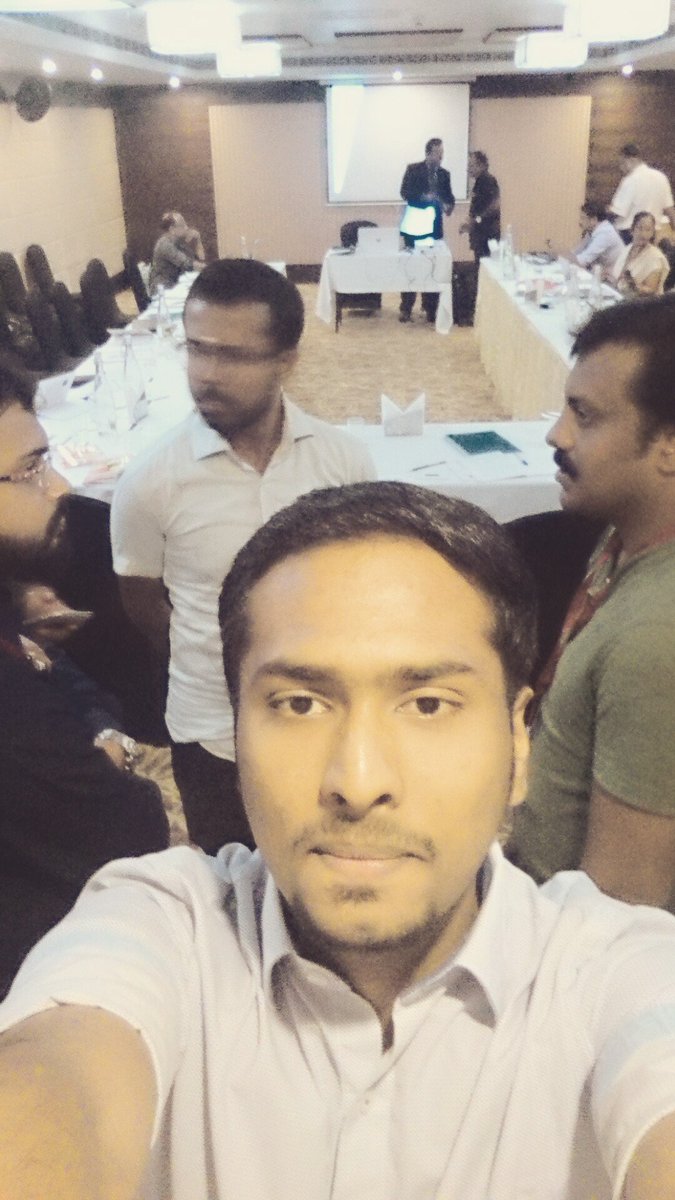 Arjunpradeepk's tweet photo. @jesleyal Attending digital marketing class conducted by JESLEY AL at Hotel Apollo Dimora, tvm. BE THE NEXT LEVEL DIGITAL MARKETER!!!!!#dmtvm2017 https://t.co/8eoDx4QVb0