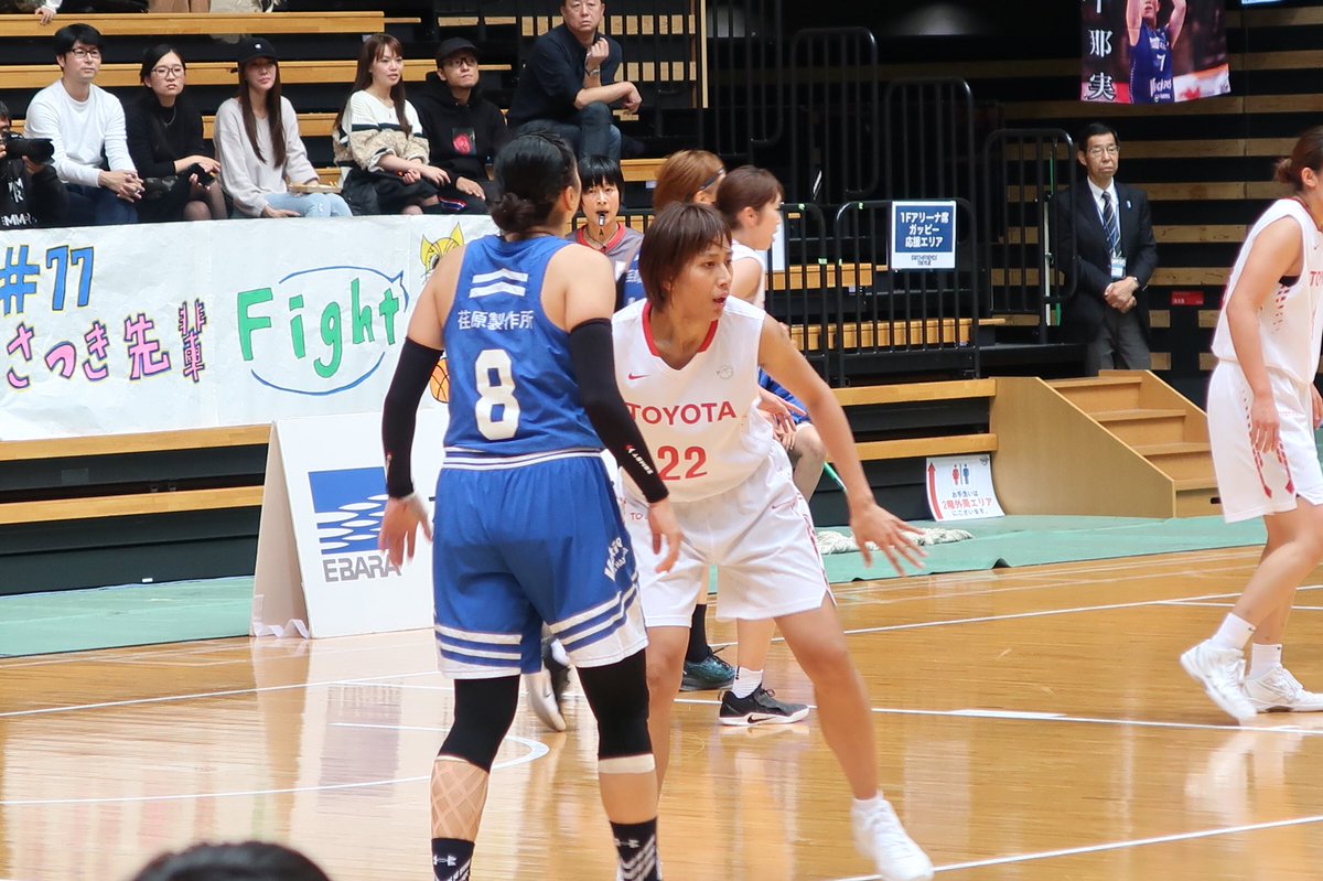 kotaume1's tweet photo. 羽田vsアンテ
元チームメイト同士のマッチアップ😋🙌 https://t.co/4WO8RzZ4tO