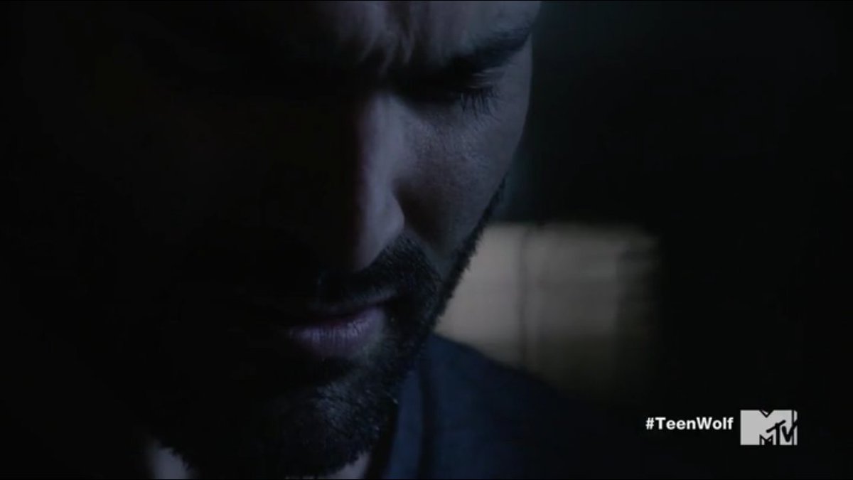familyhoechlin's tweet photo. Даже я боюсь себя в плохом настроении. #teenwolf #twittwolf #derekhale #дерекхейл #хеклимишка https://t.co/1YR6q03q14