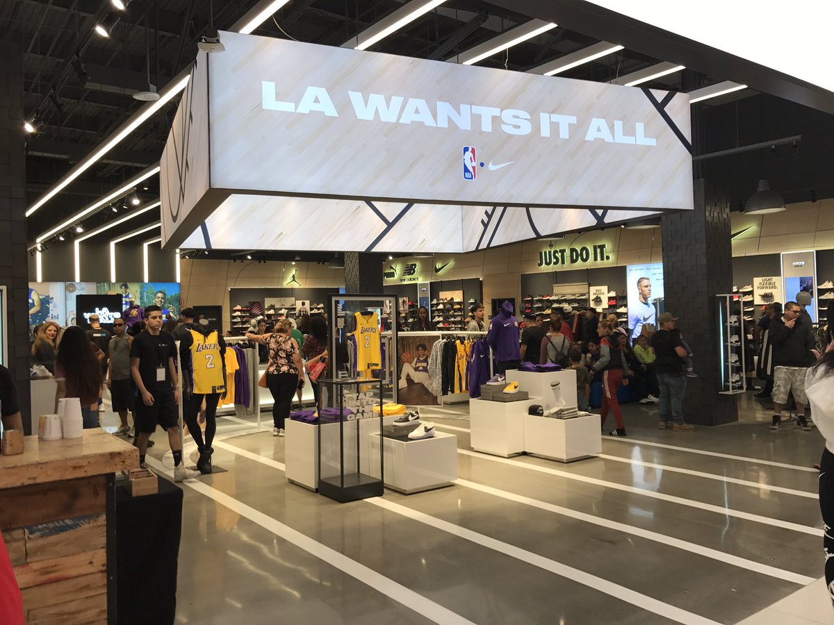 womens red vans size 4