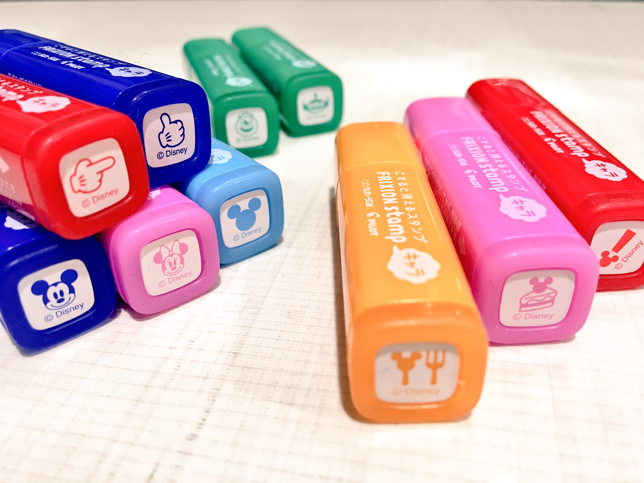 梅田ロフト スケジュールもやっぱり大好きなキャラクターで埋めた い こすると消えるフリクションスタンプにディズニー柄登場 フリクション スケジュールスタンプ 文具 Disney T Co 4rodshrgax Twitter
