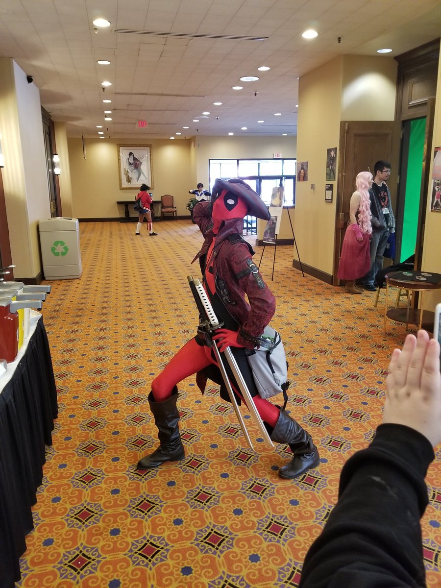 UnsightlyKin's tweet photo. Granny, Pirate Deadpool, Anakin Skywalker, and me with Lesser Dog at #Amaicon today. Really good day. Just gotta conserve my money better lol https://t.co/Qm49ybksSN