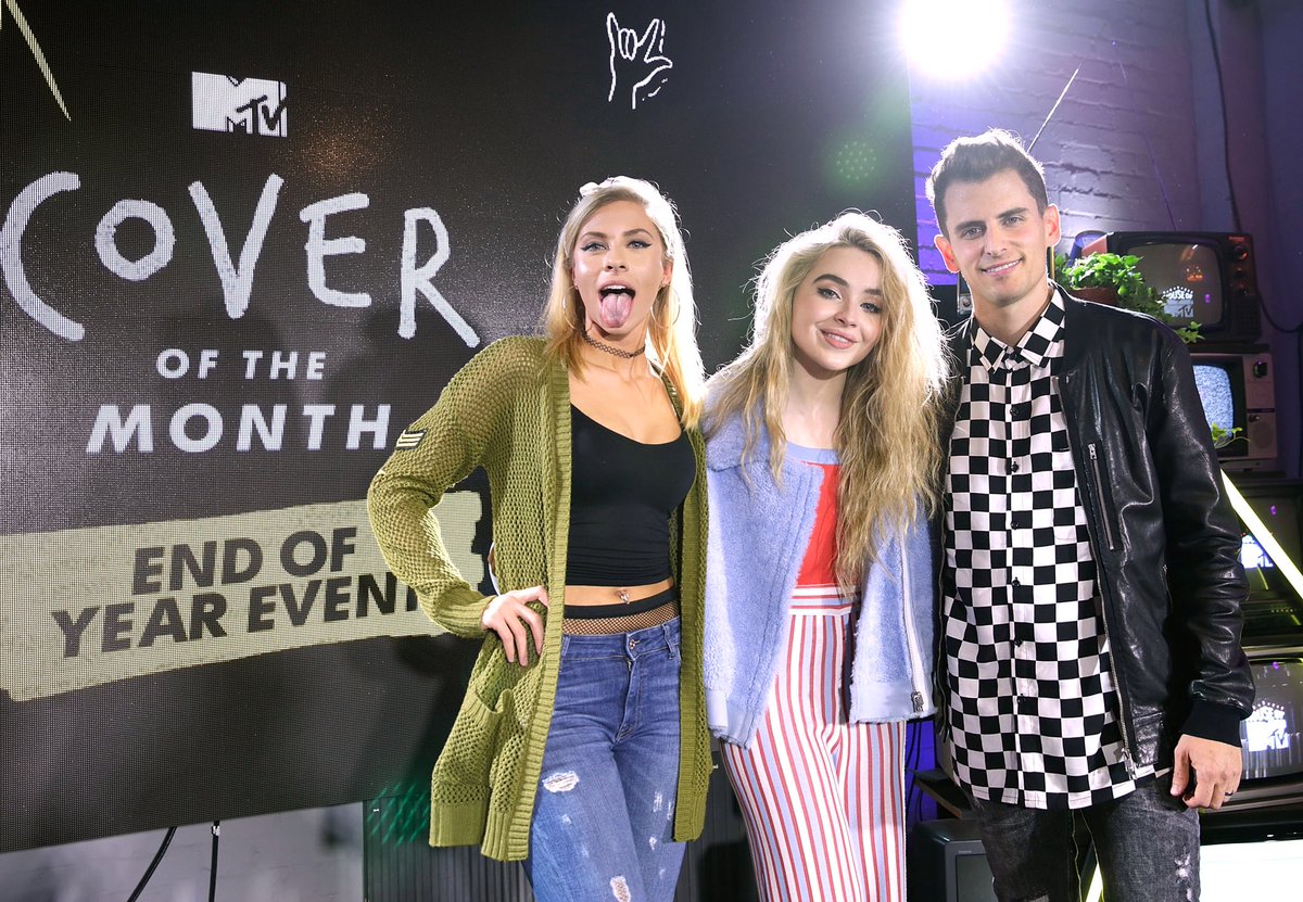 SabrinaNewsFR's tweet photo. PHOTOS: Sabrina dans l’émission #MTVCOTM à Londres (11/11/17) https://t.co/RUn8YgX5iL