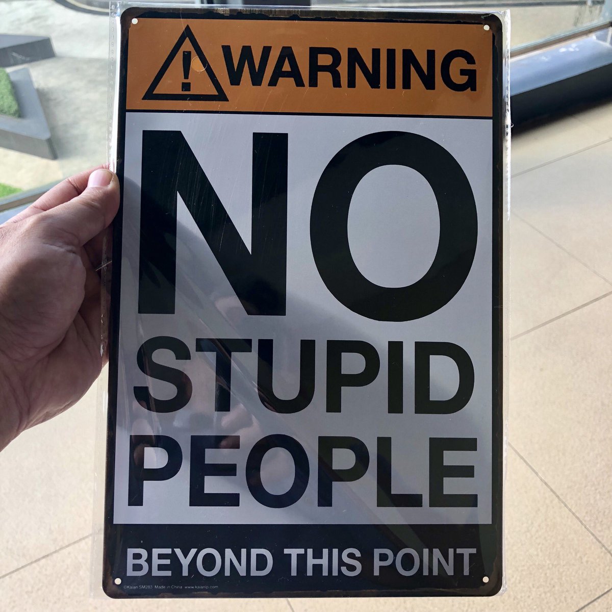 GoyoYLarrazabal's tweet photo. Found something at the mall today!  😜 https://t.co/d5qvPJIJlY