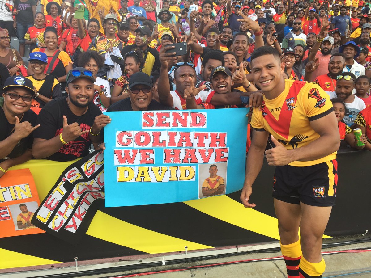PNGKumulsRL's tweet photo. Amazing scenes during our lap of honour after defeating #USA 64-0 https://t.co/168RighUFu @RLWC2017 #PNG #rugbyleague #RLWC2017 https://t.co/txWevs32JM