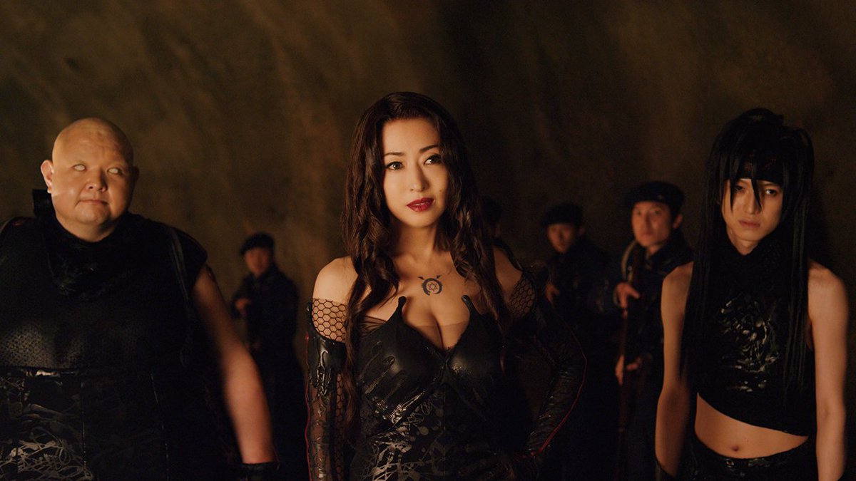 映画 鋼の錬金術師 公式 鋼の用語解説 ホムンクルス 錬金術 で生み出された人造人間 何者かにより賢者の石を核として作られた存在で多くの謎に包まれている 嫉妬 エンヴィー 色欲 ラスト 暴食 グラトニー といった名 業 に関する性格