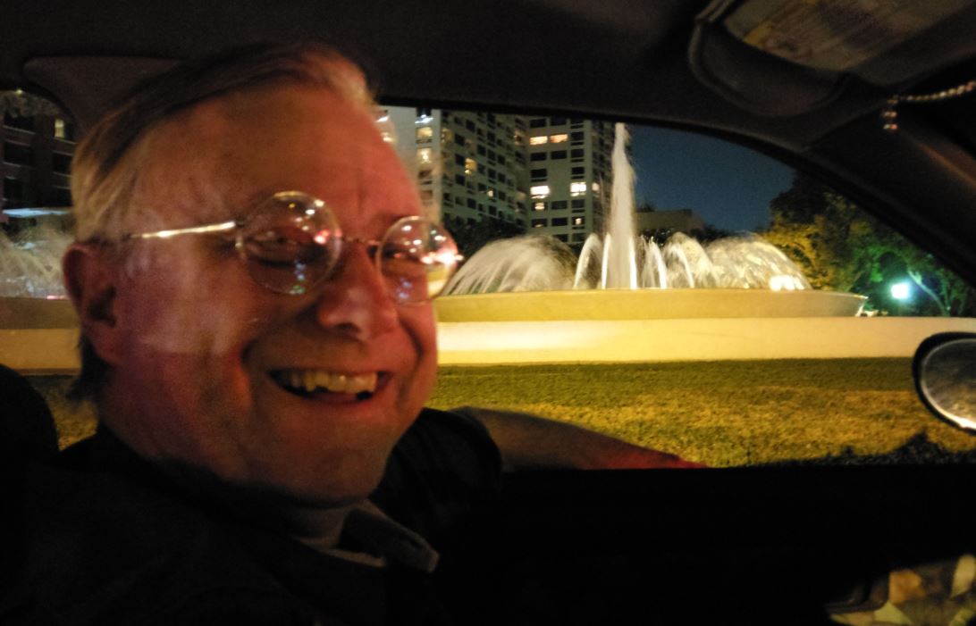 sentrasaurus's tweet image. A big Thank You to @JohnRMoffitt  and @MoffittJill  for making #WorldArtCarDay extra wonderful. Team Sentrasaurus!