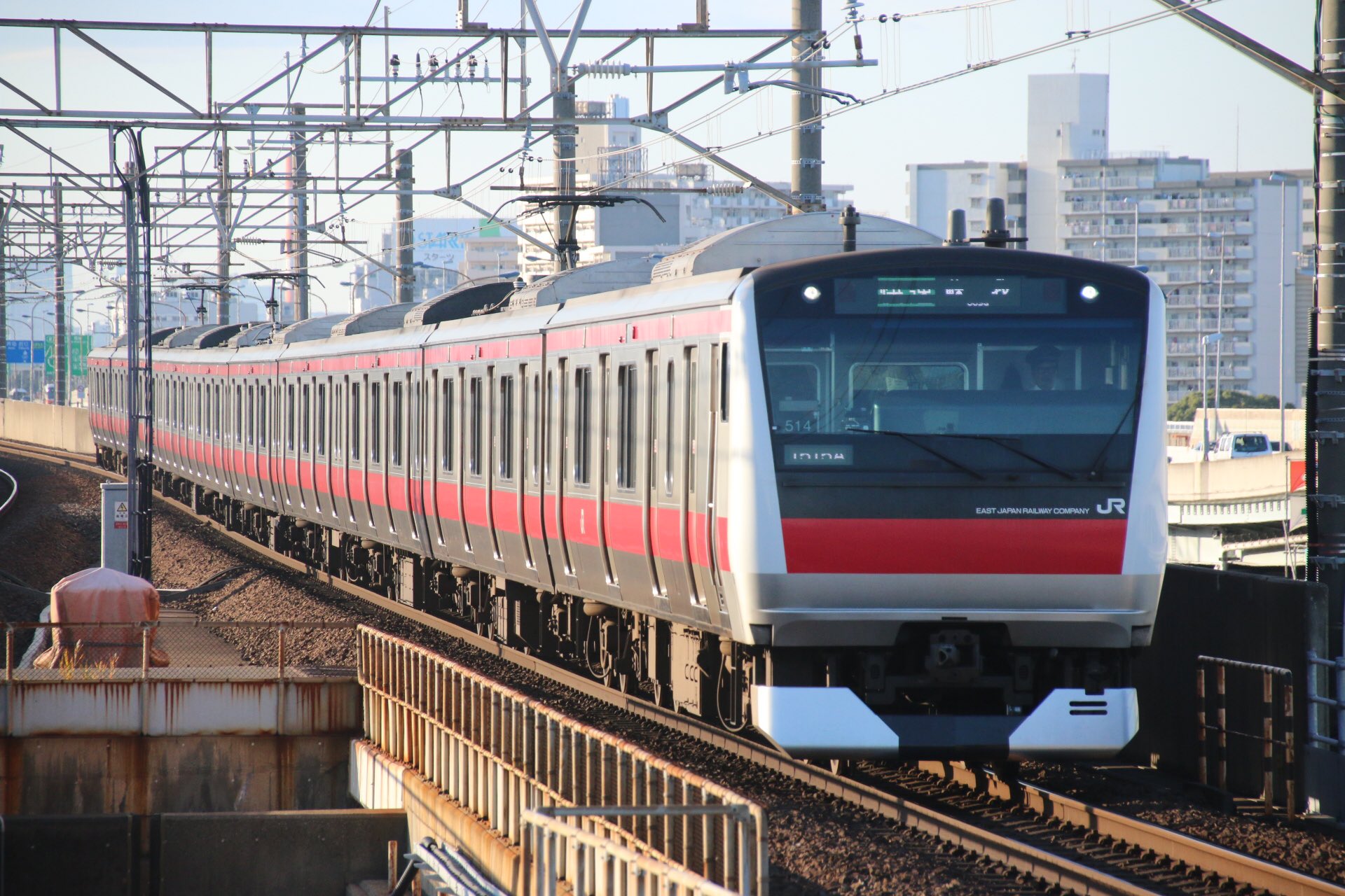 うさぎ 久しぶりに舞浜行ったような気がした 1枚目 わかしお11号勝浦行 2枚目 ｹﾖ34 海浜幕張行 3枚目 ｹﾖ514 快速蘇我行 4枚目 Mu2 南船橋行 船橋法典