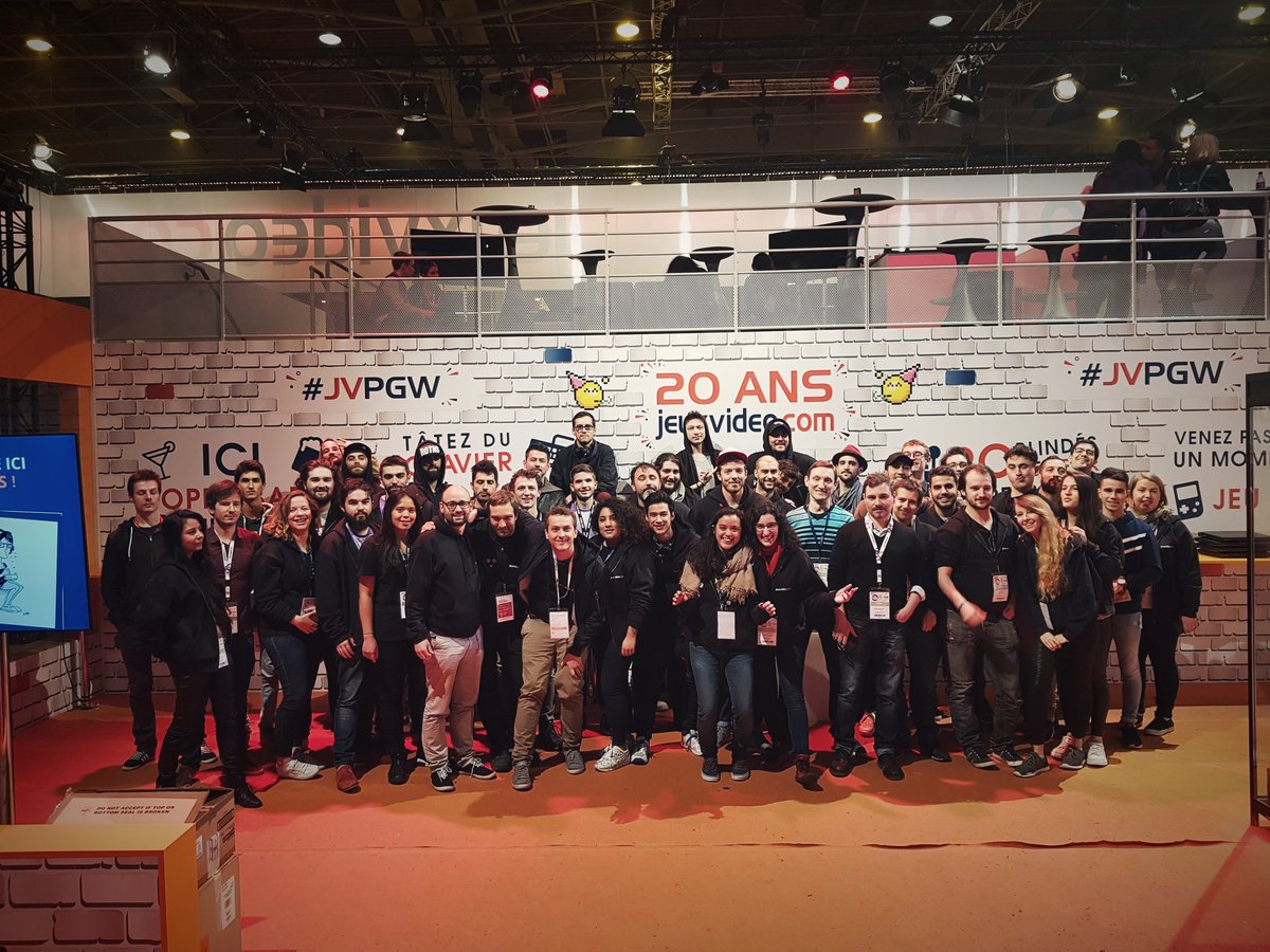 OJaquet's tweet photo. Bon voilà 3 semaines de folie ! 3 events au top :)! Merci à toutes les équipes pour ce boulot titanesque et big up la régie ! #wankilshowbarriere #jvpgw #xboxonexlive https://t.co/wgOA3oUrZS
