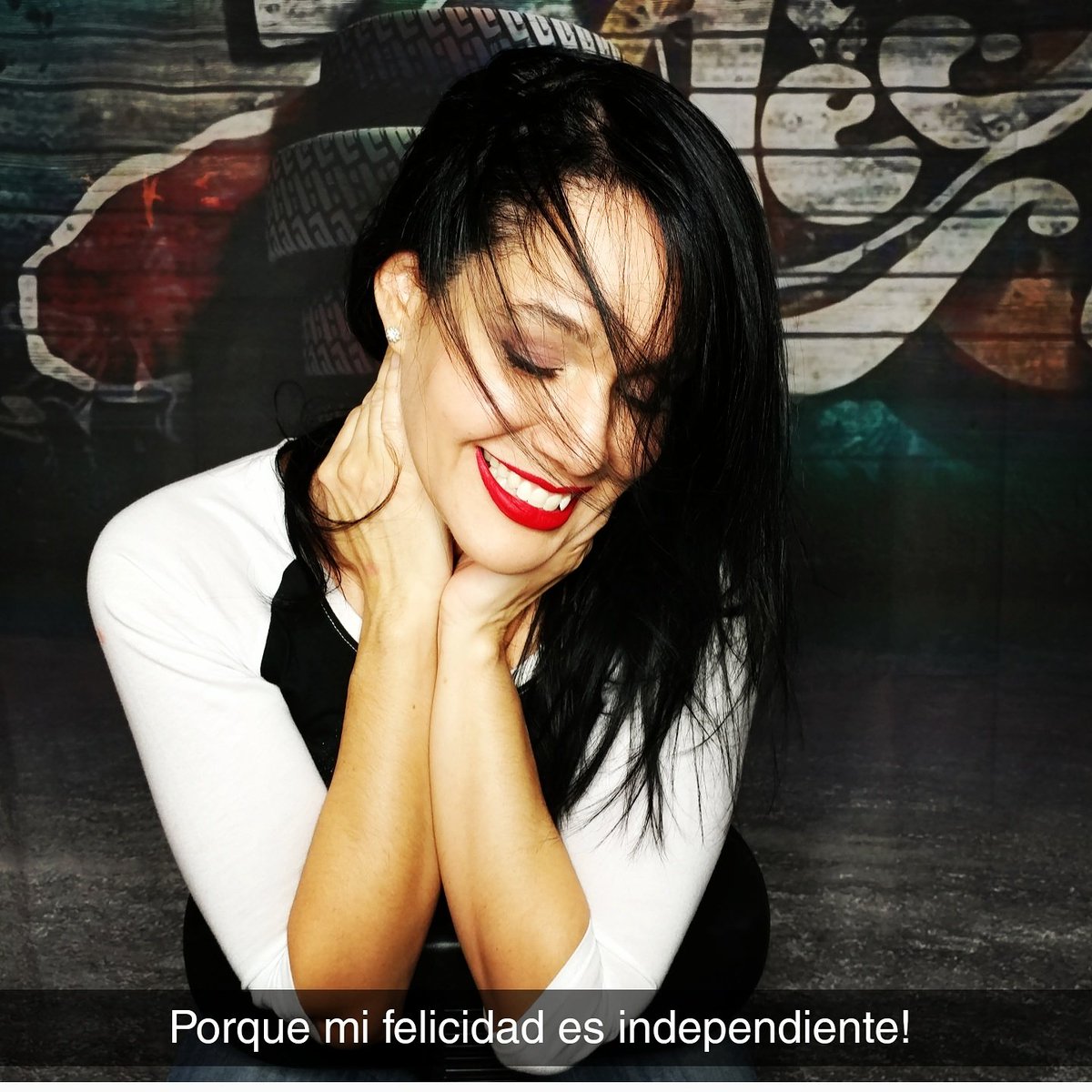 Marthatava's tweet photo. We always pursuing happiness when its right inside of us! #independenthappines #behappyandbeyourself #happy #Loveyourself  #eresdueñodetufelicidad #buscadentrodeti #sefeliz #vive https://t.co/bjKGUoG0wr