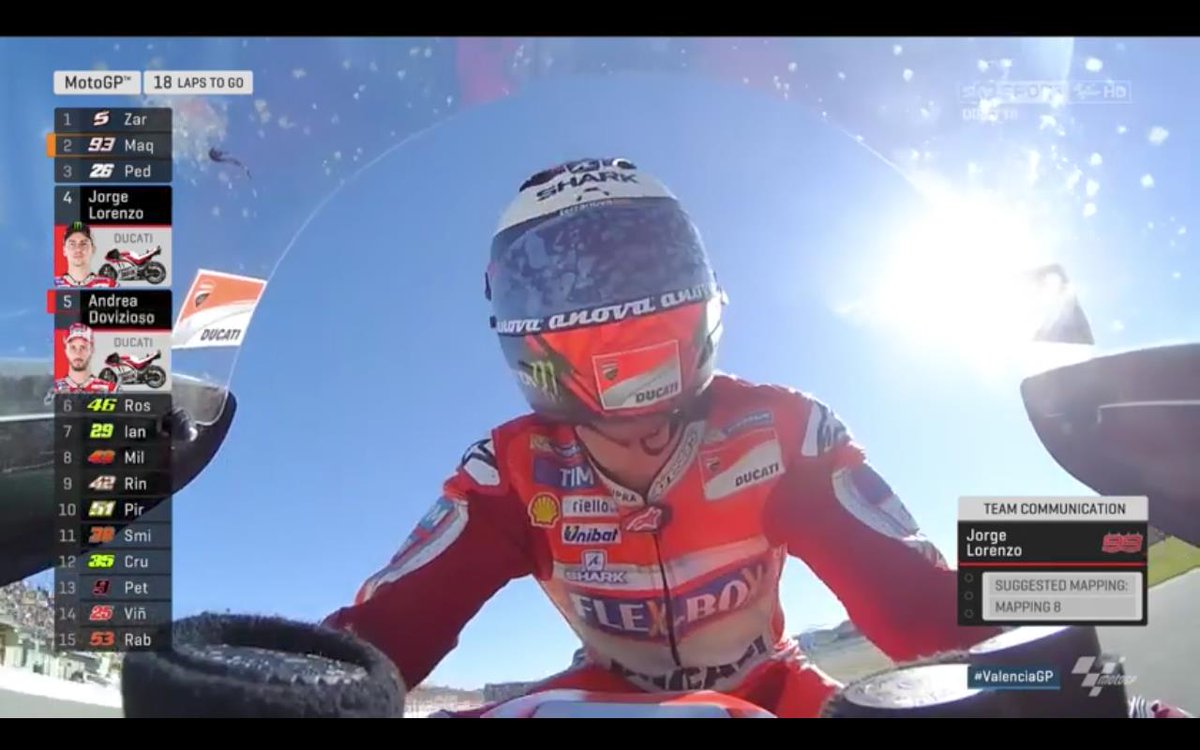 SkySportMotoGP's tweet photo. Arriva l'indicazione della #Mappa8 dal box #Ducati 🤔
cosa farà #Lorenzo? 😈 (1/2 gara)
1⃣ 🇫🇷 @JohannZarco1 
2⃣ 🇪🇸 @marcmarquez93 
3⃣ 🇪🇸 @26_DaniPedrosa 
🇪🇸 #SfidaFinale
👉 https://t.co/IK5Tn6Aw64 https://t.co/CJ4oiAN0Wh