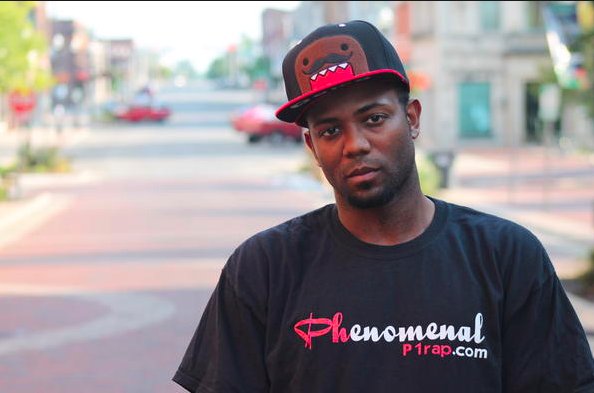 WLUW's tweet photo. Talking with @P1RAP about the upcoming #sicsundays on @WLUW w/ @WeekendGabe @MorningRushChi #Tunein to 88.7f https://t.co/s2Ap9mAOwF