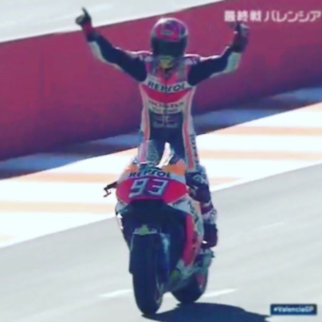 SaltRacing's tweet photo. すごい結末😳モトGPファイナル🏍

#motogp#motorcycle#motorsport#spain#valencia#circuit#race#final#marques#worldchampion#honda#bike… https://t.co/rdx3RyrgTc https://t.co/6JQKKSDi7Z