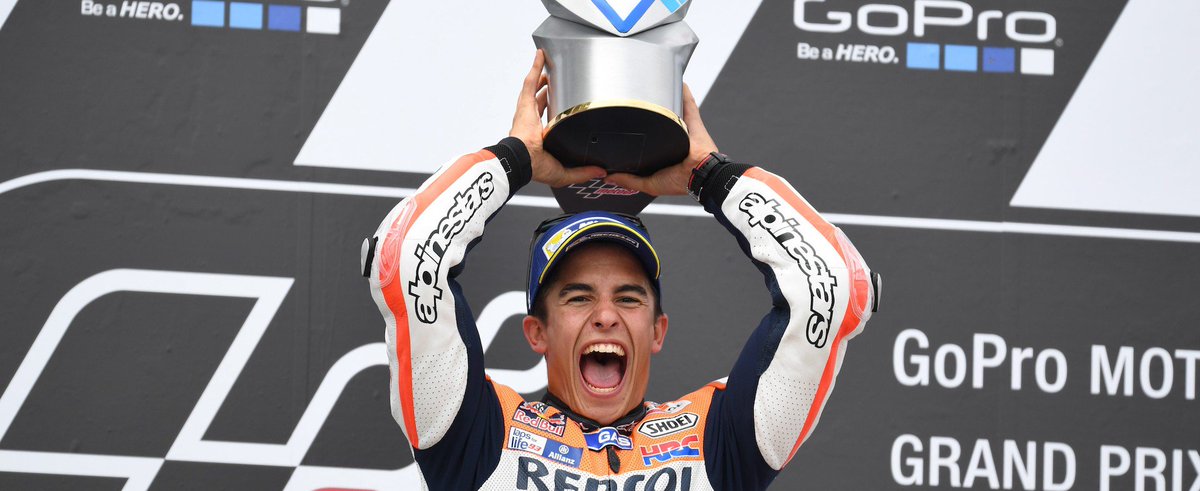 MotoStats's tweet photo. Marc Márquez (24 años) ya es el 4º piloto con más Mundiales en toda la historia de la categoría reina (#500cc+#MotoGP).
Sólo le superan Giacomo Agostini (8), Valentino Rossi (7) y Mick Doohan (5). https://t.co/WWLqKGUu9L