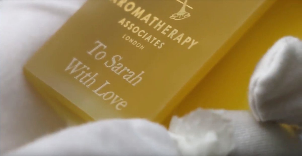 aromaassoc's tweet photo. For one week we are offering complimentary engraving on all of our Bath &amp; Shower Oils, exclusively on our website! Come on the engraving journey and see how we can help you create a unique, meaningful gift for a loved one here: https://t.co/BHblC1EIXv #TheArtOfLivingWell https://t.co/fnBA3INA6q