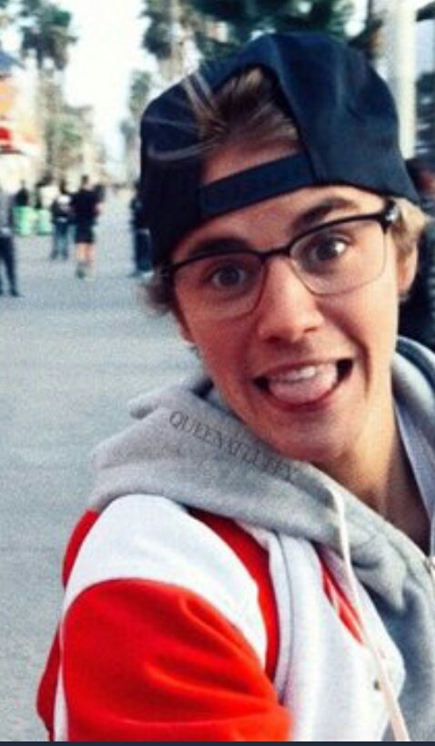 jdbnilhan's tweet photo. Ya instagramdan da Mtvema nın son gönderisine yorum atın orda gerideyiz

#EMABiggestFansJustinBieber https://t.co/ao0IArRRBZ