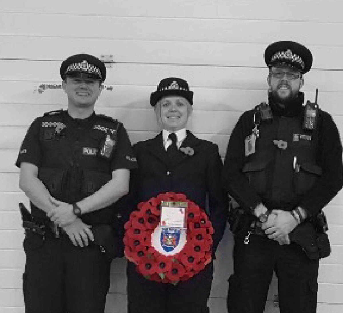 TVP_Bucks's tweet photo. At the going down of the sun and in the morning, we will remember them #LestWeForget #RemembranceSunday2017 #Buckingham #P6619 #P6478 #P7332 https://t.co/S4H3L0AIjZ