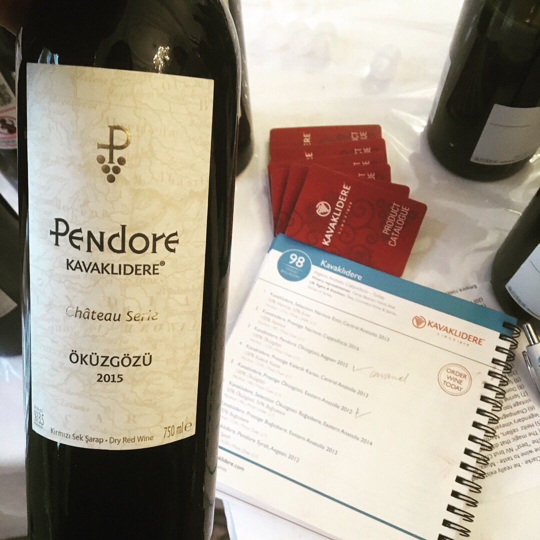 ShehnazinLondon's tweet photo. Lovely Turkish reds - check out the map on the wine label
#okuzgozu #turkishvarietal @KAVAKLIDEREWINE #stand98 #decanterfwe #toptips @decanter @landmarklondon london https://t.co/C8VmIvovbw