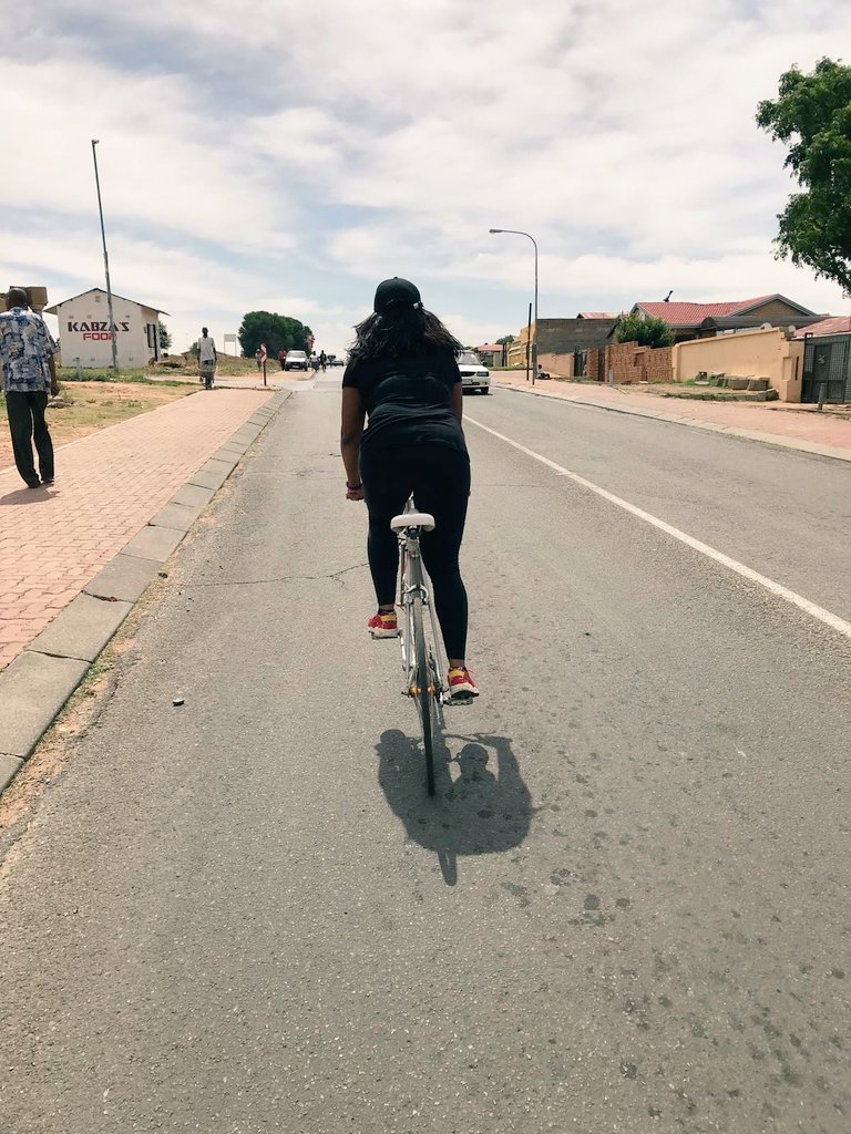 LeboKgothadi's tweet photo. For the love of riding

#istoremakers #iridesoweto #instarides 

📷: @HarmonixEnt &amp; Tshepo Kekana https://t.co/NW1LJEnfHp