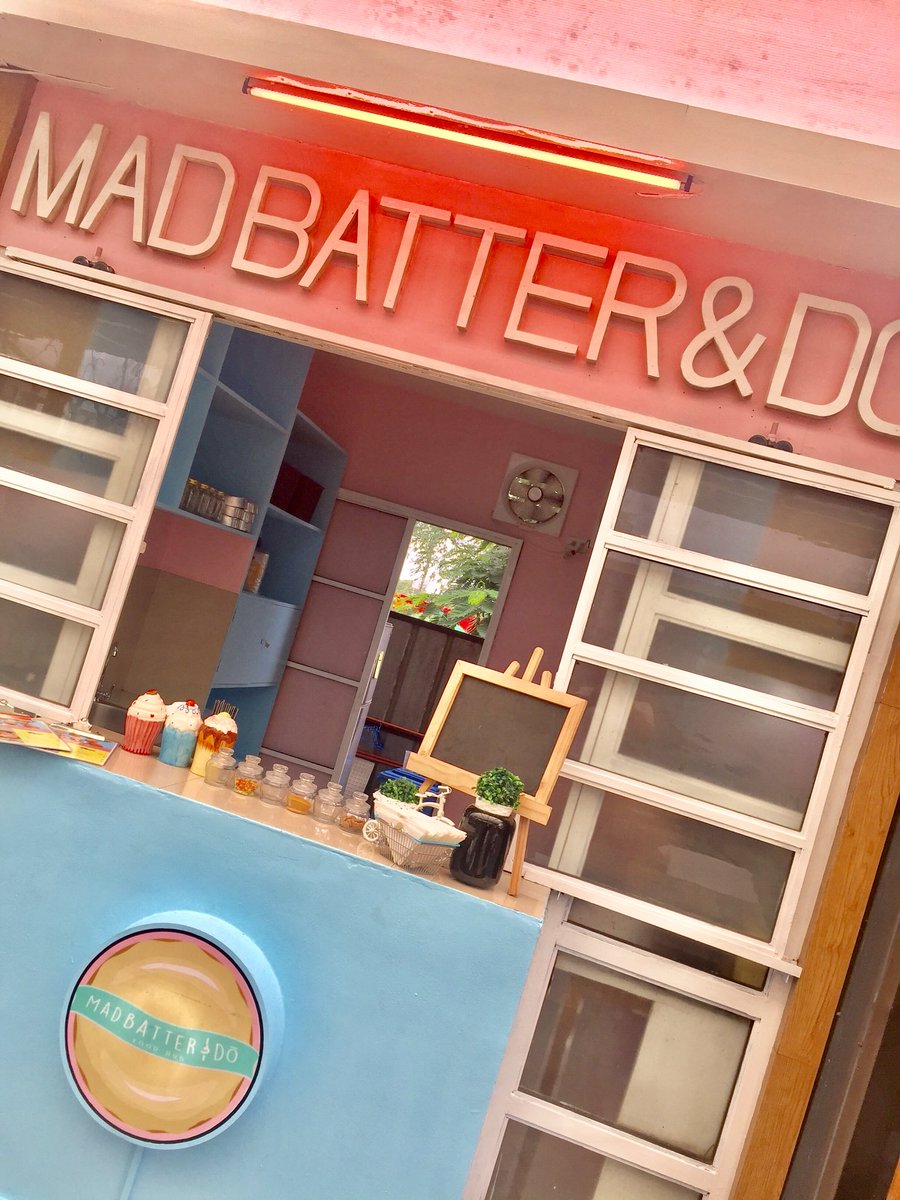madbatteranddo's tweet photo. Thinking where to go this long weekend? Spend your Asean 2017 break here at Mad Batter &amp; Dō StrEAT Commonwealth Food Park! ❤️✨ https://t.co/zKsVwxYxFA