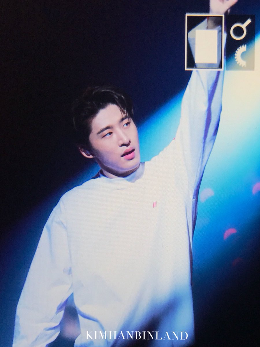 KOBE💙
#iKON #BI #김한빈 #바아이 #아이콘