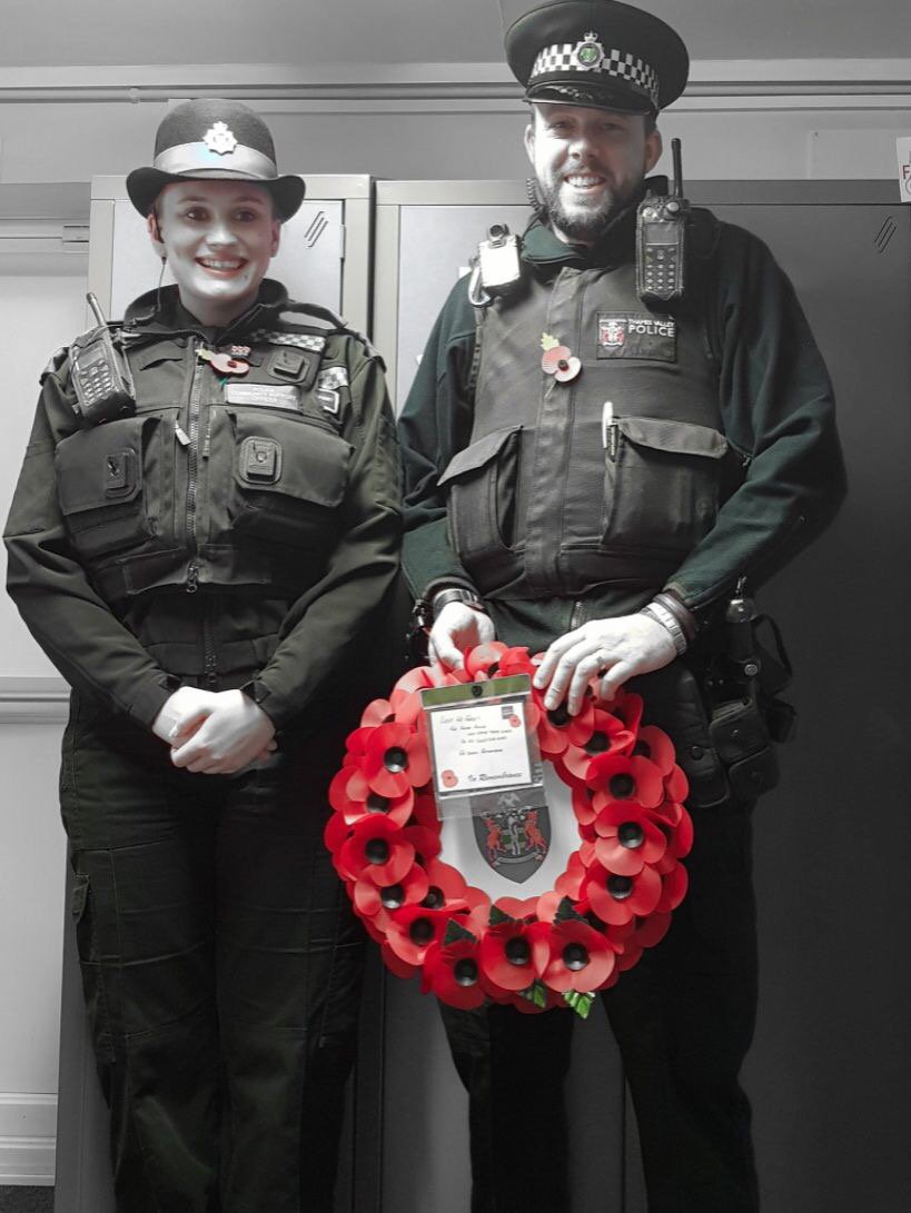 TVP_Bucks's tweet photo. All ready for the Remembrance Parade in Winslow #neverforget #C6894 #6478 https://t.co/6rKVRC1QFZ