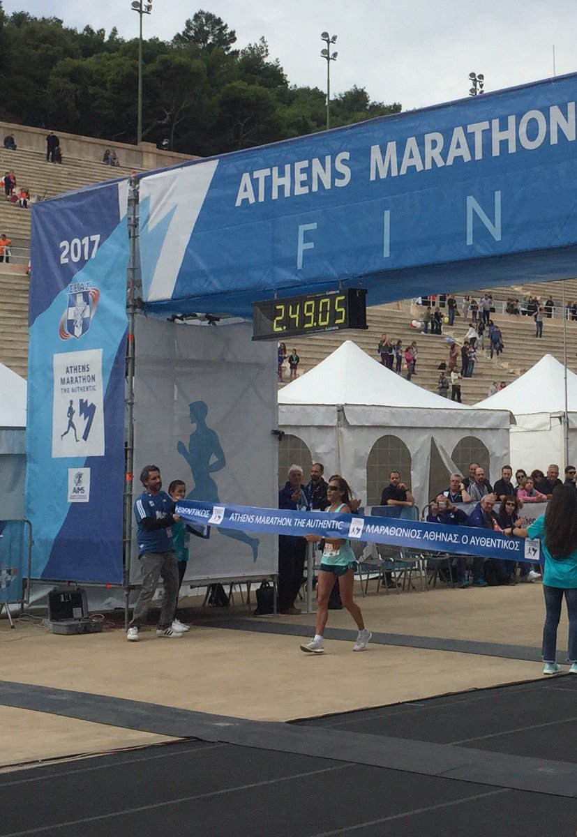 GoodNewsGR's tweet photo. Η πρώτη Ελληνίδα τερμάτισε τον #AthensMarathon2017! 
Είναι η Ράνια Ρεμπούλη, για 2η συνεχόμενη φορά νικήτρια του Πανελλήνιου Πρωταθλήματος γυναικών.
#WINDrunningteam https://t.co/DOdPsmYVKM